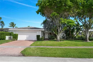 12805 Maple Rd, North Miami, FL 33181 - Photo 4