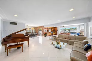 12805 Maple Rd, North Miami, FL 33181 - Photo 8