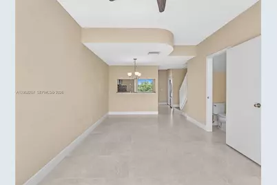 60 Key West Ct #60, Weston, FL 33326 - Photo 10