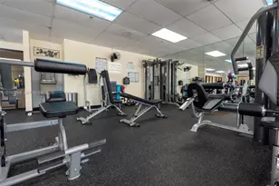 10368 NW 24th Pl, Sunrise, FL 33322 - Photo 38