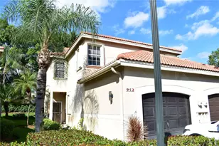 952 Sevilla Cir, Weston, FL 33326 - Photo 2