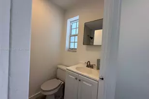 912 Euclid Ave, Miami Beach, FL 33139 - Photo 22