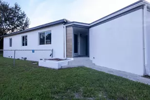 340 NW 132nd St, North Miami, FL 33168 - Photo 2