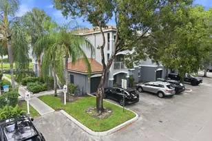9615 NW 1st Ct, Pembroke Pines, FL 33024 - Photo 2