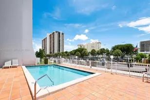 1650 NE 115th St, Miami, FL 33181 - Photo 4