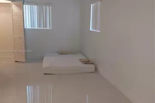 1030 NE 214th St, Miami, FL 33179 - Photo 14