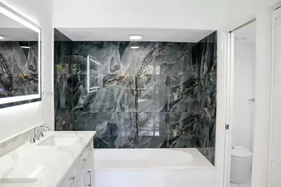 19101 NE 36th Ct #302, Aventura, FL 33180 - Photo 10