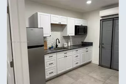 1701 SW Commargo St #B, Port Saint Lucie, FL 34987 - Photo 2