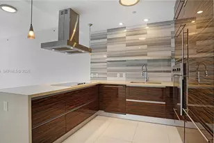 1100 Biscayne Blvd, Miami, FL 33132 - Photo 10