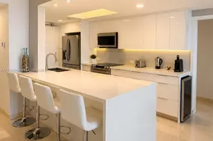 3000 NE 188th St, Aventura, FL 33180 - Photo 10