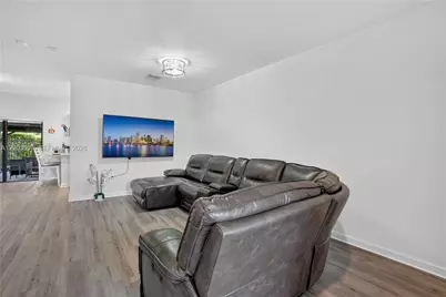 6007 W Paso Fino Pl, Davie, FL 33314 - Photo 2