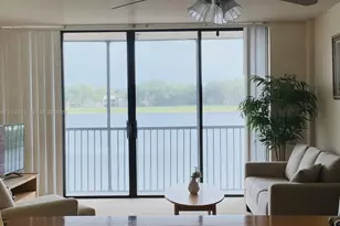 20860 San Simeon Way, Miami, FL 33179 - Photo 2