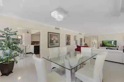 5660 Collins Ave #4B, Miami Beach, FL 33140 - Photo 10