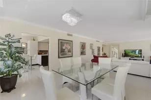 5660 Collins Ave, Miami Beach, FL 33140 - Photo 10