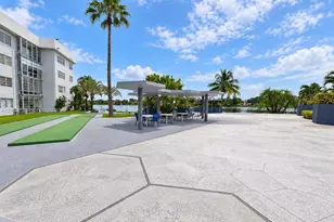 873 NE 195th St, Miami, FL 33179 - Photo 26
