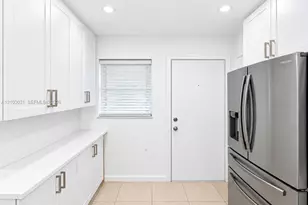 873 NE 195th St, Miami, FL 33179 - Photo 10