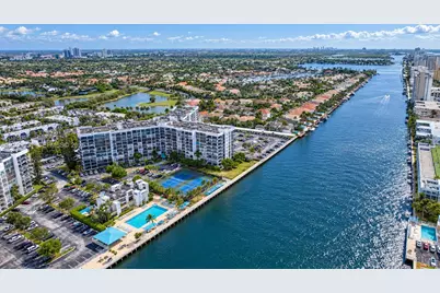 1000 Parkview Dr #202, Hallandale Beach, FL 33009 - Photo 30