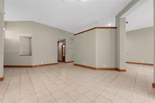1319 Camellia Cir, Weston, FL 33326 - Photo 20