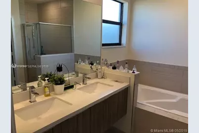 10552 NW 78th Ter #0, Doral, FL 33178 - Photo 10