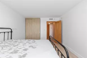 251 174th St, Sunny Isles Beach, FL 33160 - Photo 28