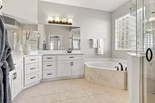 2015 NW 140th Ave, Pembroke Pines, FL 33028 - Photo 24