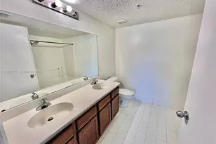 9905 Westwood Dr, Tamarac, FL 33321 - Photo 10