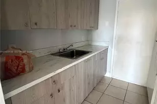 2075 NE 164th St, North Miami Beach, FL 33162 - Photo 24