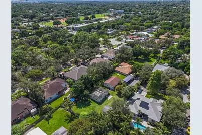 5821 SW 67th Ave, South Miami, FL 33143 - Photo 6