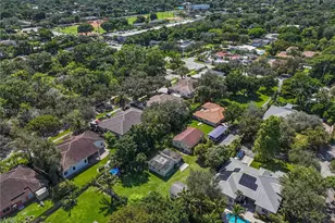 5821 SW 67th Ave, South Miami, FL 33143 - Photo 6