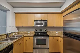 2945 NE 185th St, Aventura, FL 33180 - Photo 10