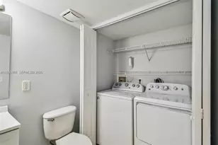 2945 NE 185th St, Aventura, FL 33180 - Photo 22