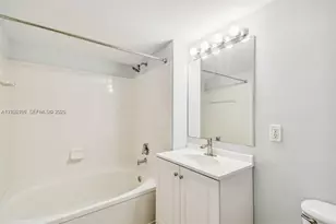 2945 NE 185th St, Aventura, FL 33180 - Photo 24