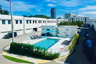 2641 NE 212th Terrace, Miami, FL 33180 - Photo 4