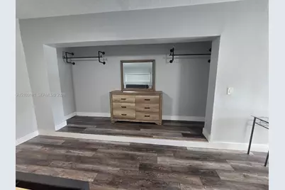 835 NE 178th Ter #3, Miami, FL 33162 - Photo 2