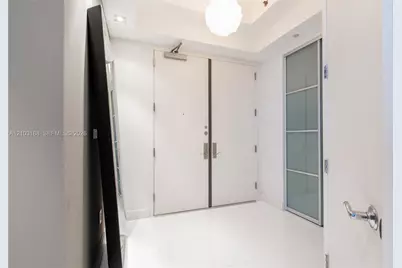 100 S Pointe Dr #1109, Miami Beach, FL 33139 - Photo 28