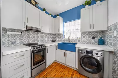 408 W 25th St #8, Miami Beach, FL 33140 - Photo 10