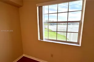 2880 N Oakland Forest Dr, Oakland Park, FL 33309 - Photo 14