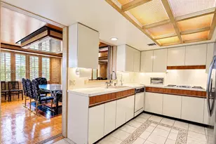 11111 Biscayne Blvd, Miami, FL 33181 - Photo 4