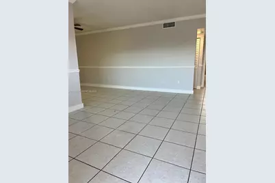 1265 W 24th St #224, Hialeah, FL 33010 - Photo 8