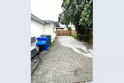 2751 SW 4th Ct, Fort Lauderdale, FL 33312 - Photo 20