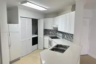 6292 NW 186th St, Hialeah, FL 33015 - Photo 12