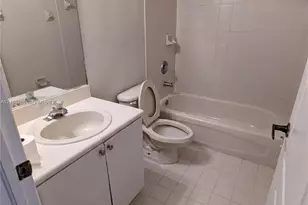 17650 NW 73rd Ave, Hialeah, FL 33015 - Photo 12