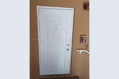 17650 NW 73rd Ave #208-18, Hialeah, FL 33015 - Photo 2