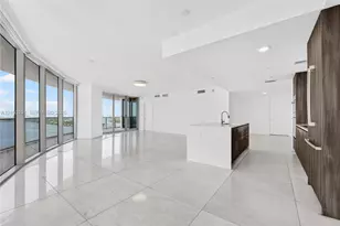 488 NE 18th St, Miami, FL 33132 - Photo 2