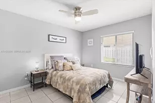 1010 NW 125th Ave, Sunrise, FL 33323 - Photo 4