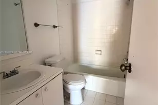 18111 NW 68th Ave, Hialeah, FL 33015 - Photo 12