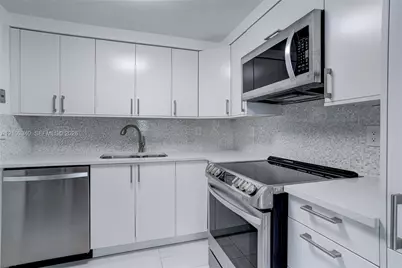 1541 Brickell Ave #C1008, Miami, FL 33129 - Photo 12
