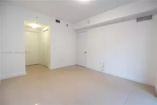 488 NE 18th St, Miami, FL 33132 - Photo 20