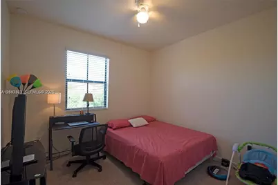 532 SE 34th Ter, Homestead, FL 33033 - Photo 10