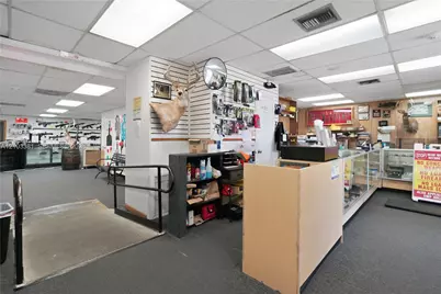 3300 W Hallandale Beach Blvd, Hollywood, FL 33023 - Photo 24